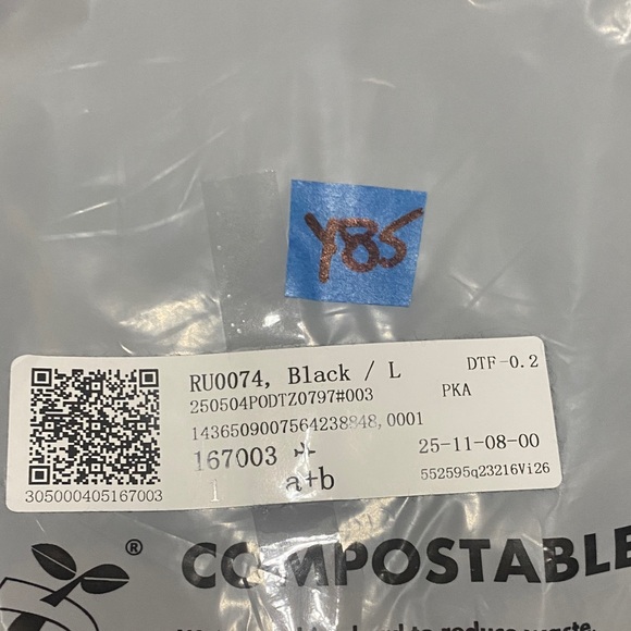 NWT Men's Black Zip-Up Hoodie L Y85 - Picture 3 of 3